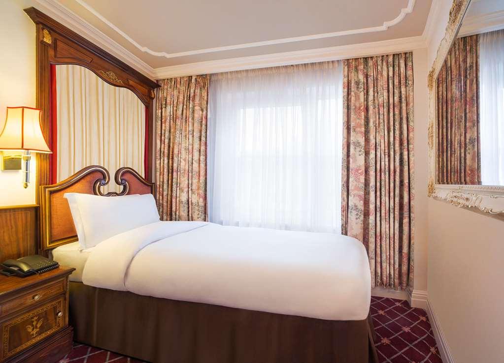 The Rathbone Hotel, Fitzrovia London Ruang foto