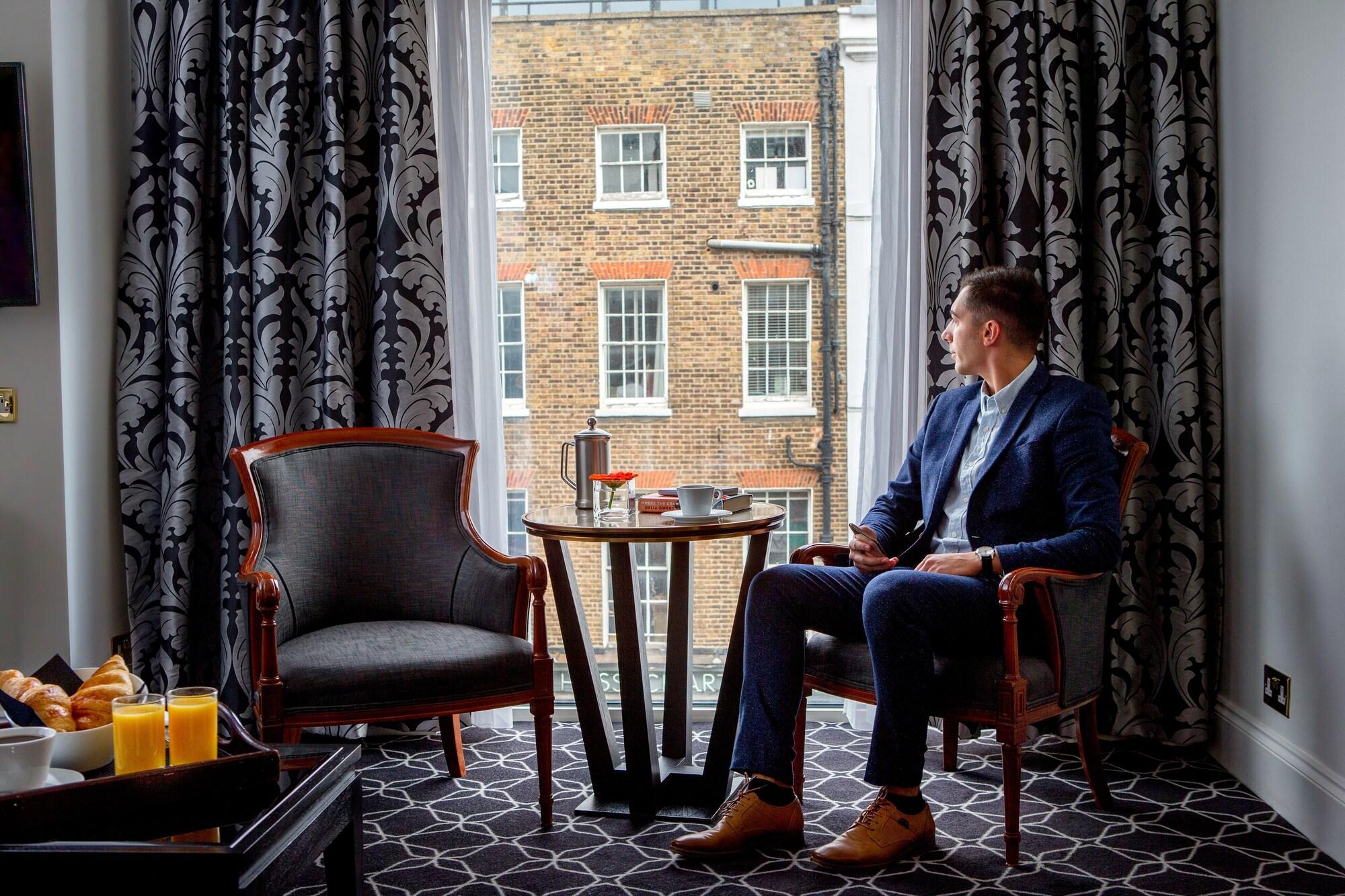 The Rathbone Hotel, Fitzrovia London Bagian luar foto