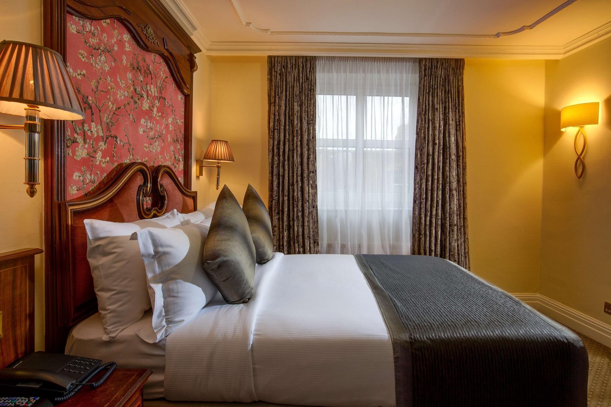 The Rathbone Hotel, Fitzrovia London Bagian luar foto